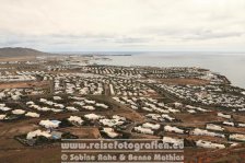 Spanien | Kanaren | Provinz Las Palmas | Lanzarote | Playa Blanca | Blick vom Montaña Roja auf Playa Blanca |